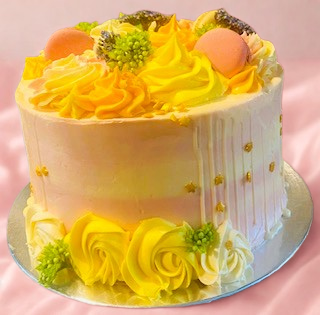 Yellow Rose Macaron Cake